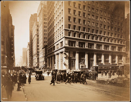 The Corner Of 42Nd Street & Madison Avenue Looking South. Cars And Pedestrians Are Visible, As Well As The Carbide And Carbon Building On The Southwest Corner.