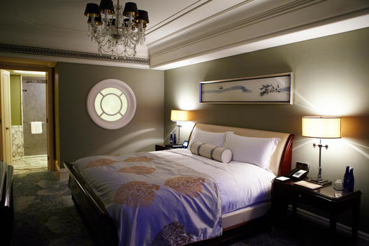 Bedroom Suite at Waldorf Astoria Hotel