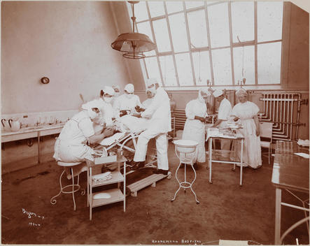 Surgery Staff Of Hahnemann Hospital Performing An Operation. The Hospital Was Located At 657 Park Avenue, Between 67Th And 68Th Streets.