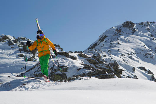 Austria, North Tirol, Mature man skiing