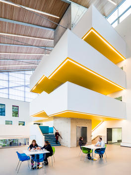 Overview of the central hub area North Hertforshire College designed by Scott Brownrigg, Hitchin, UK