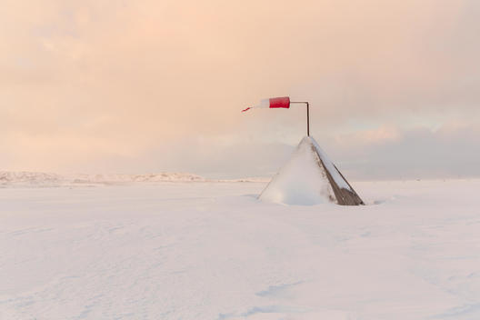 Wind direction flag during winter