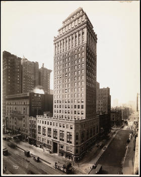 The Building At 50 East 42Nd Street, Which House Cushman & Wakefield, Inc. Lincoln National Safe Deposit Bank Company Is Visible To The Left.