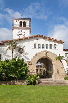Santa Barbara County Courthouse, a National Historic Landmark, built after a devastating earthquake in 1925. designed by William Mooser Company and finished in 1929, the courthouse is a superlative example of Spanish Colonial revival architecture with Moo