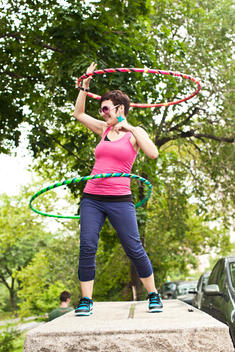 woman hula hooping