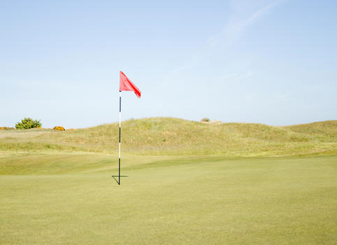 Red flag on golf course