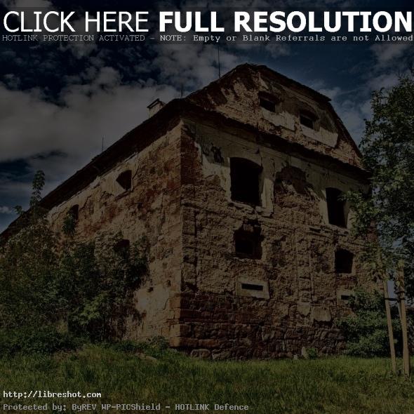 Old Ruined Building