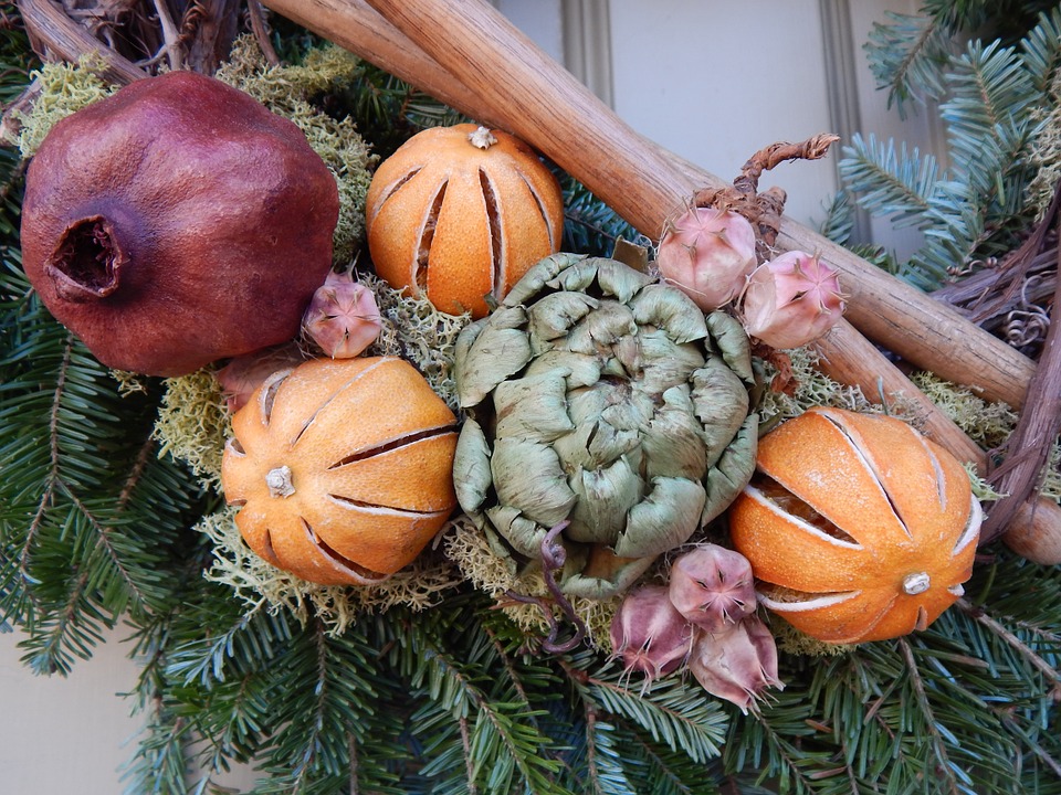 holiday decorations, williamsburg, nature