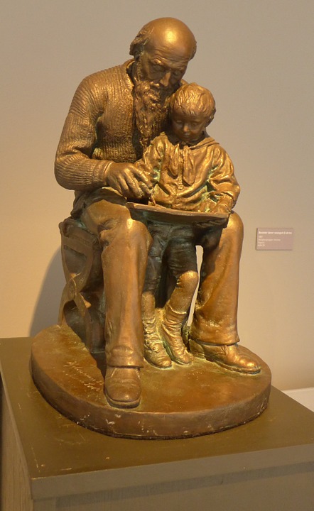sculpture, grandpa and grandson, loving