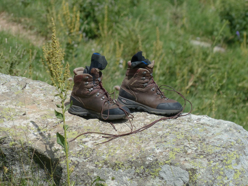 mountaineering shoes, shoes, hiking shoes