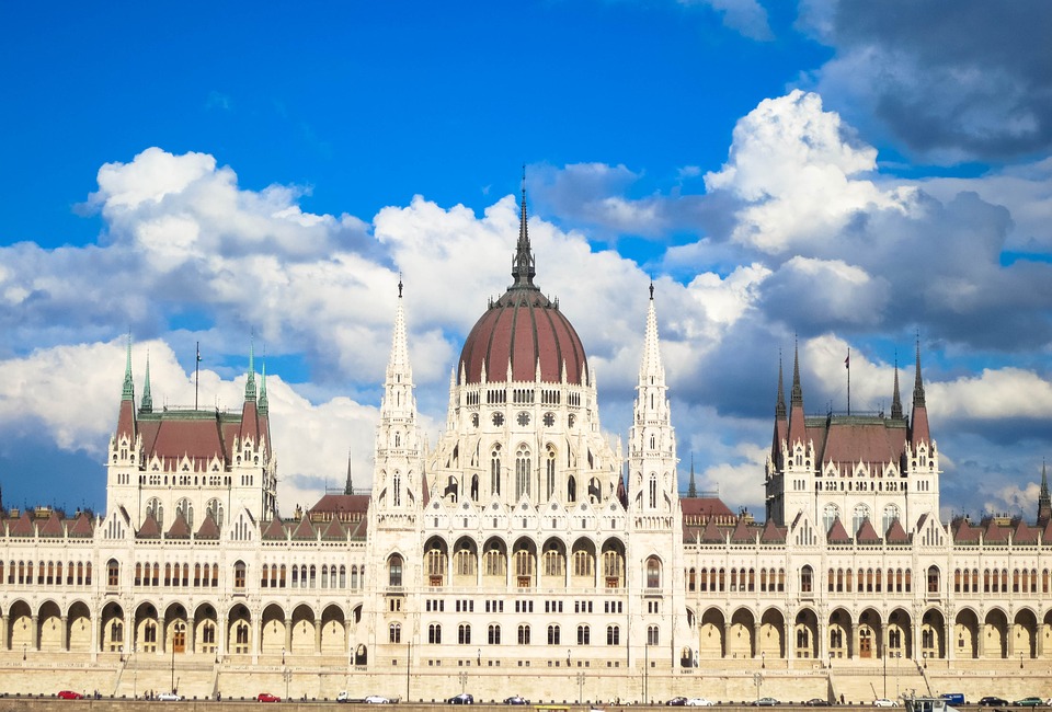 parliament, budapest, architecture