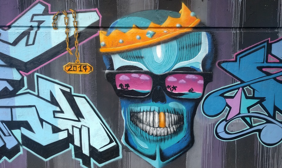 graffiti, skull and crossbones, crown
