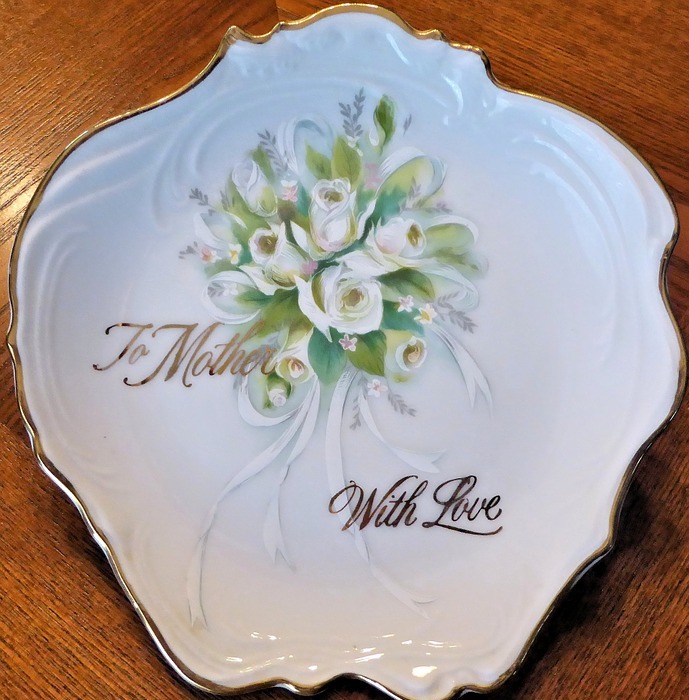 decorative plate, mother\'s day theme, china