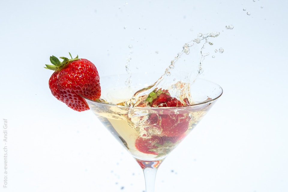 champagne, strawberries, glass