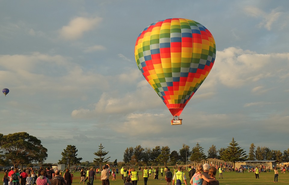 hot air balloon, landing, descending