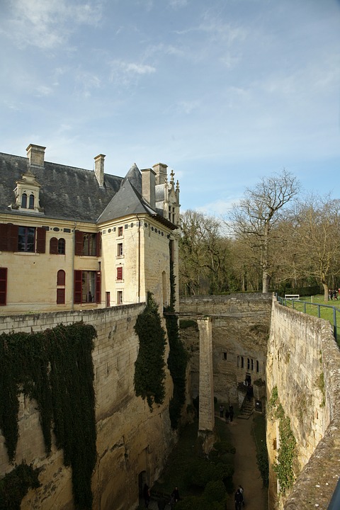 castle, maine and loire, brézé