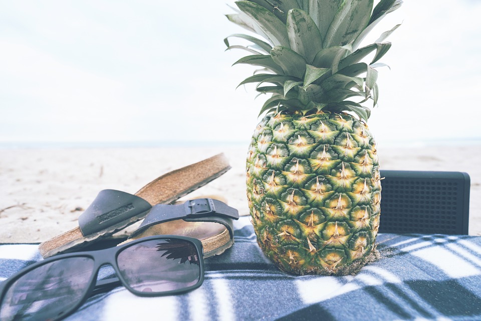 pineapple, picnic, beach