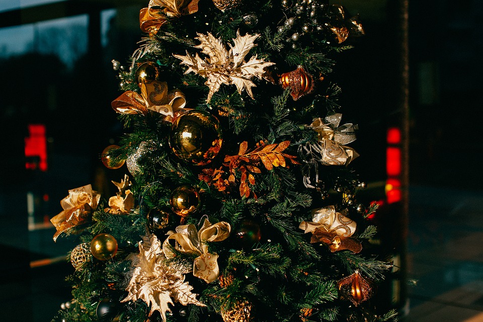 christmas decorations, christmas tree, christmas baubles