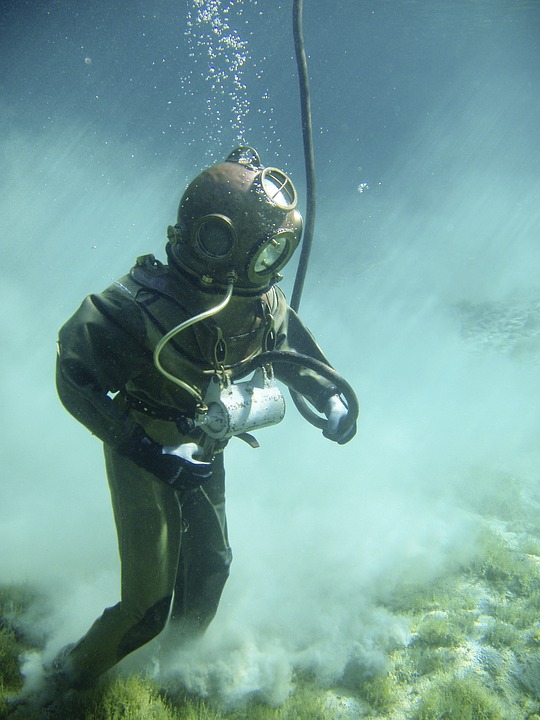 underwater, divers, helmet diver