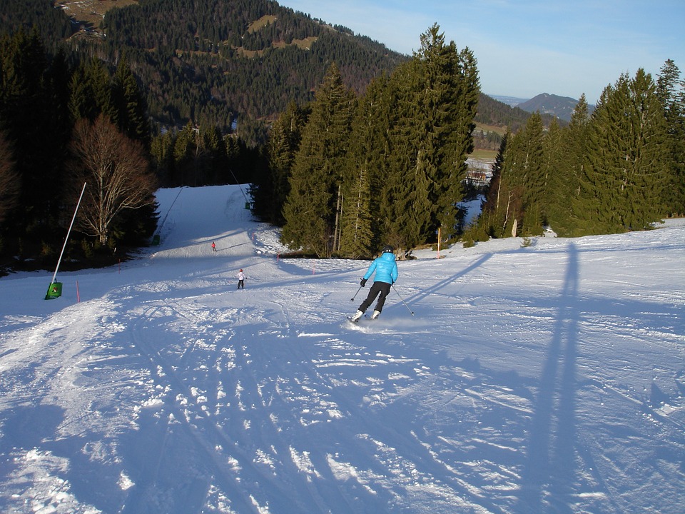 ski run, ski area, skiing