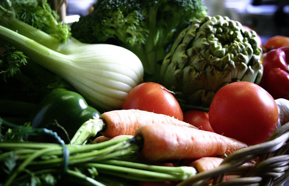 vegetables, basket, carrots