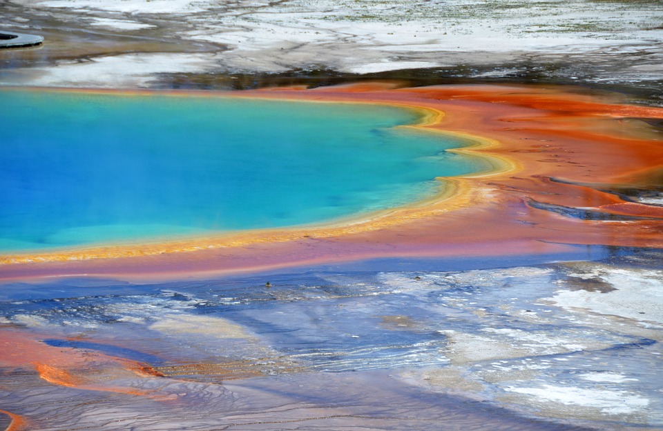 grand prismatic spring, yellowstone, thermal feature