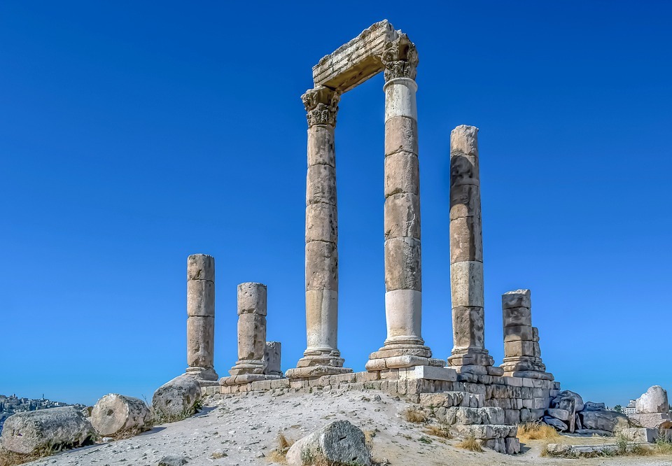 temple of hercules, pillars, roman temple