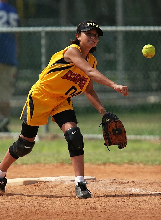 softball, throwing, girl