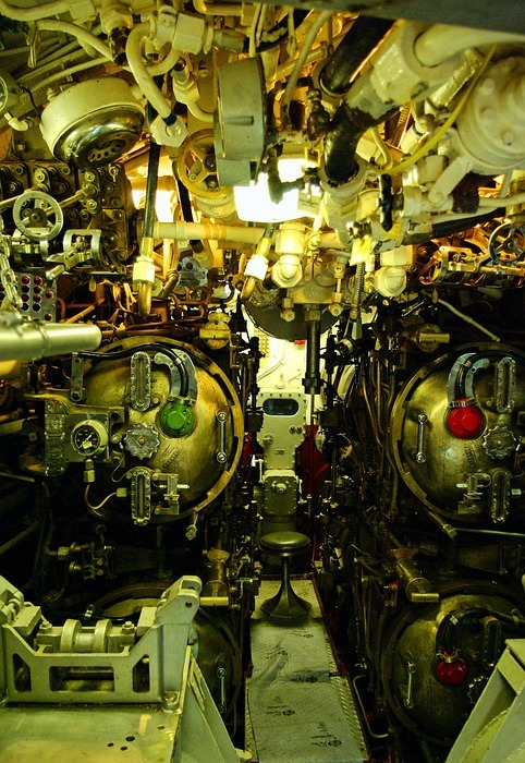 uss razorback torpedo room, submarine, torpedo