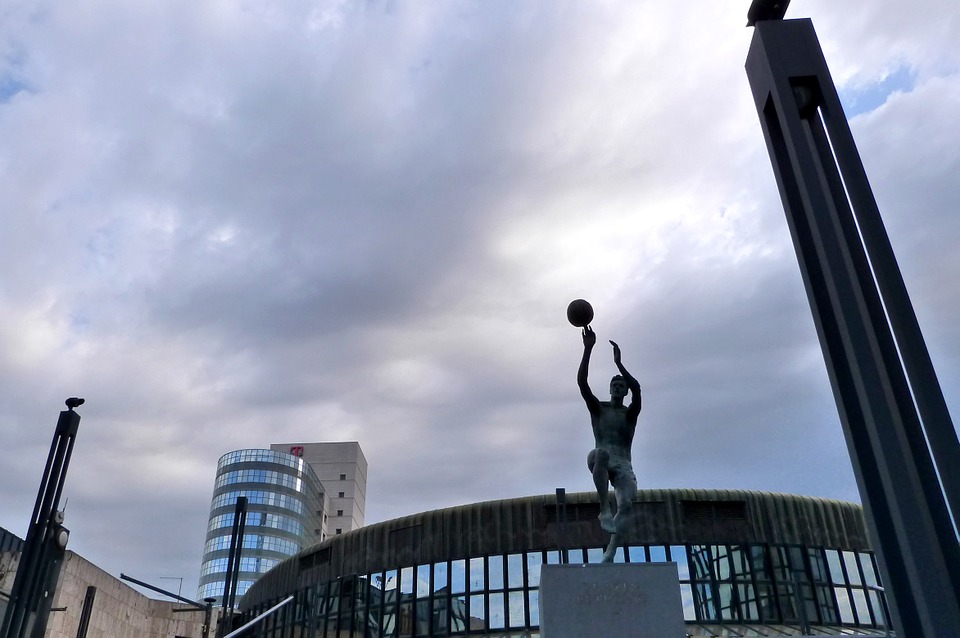 sculpture, basketball, street