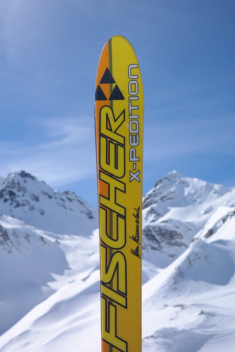 ski, skiing, surreptitious advertising