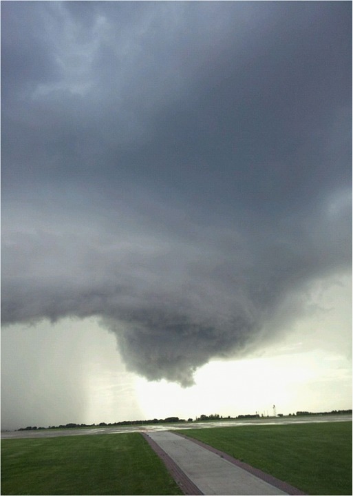 tornado, funnel cloud, forming