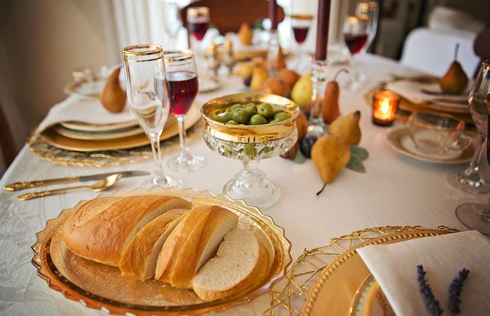 thanksgiving, thanksgiving dinner, table