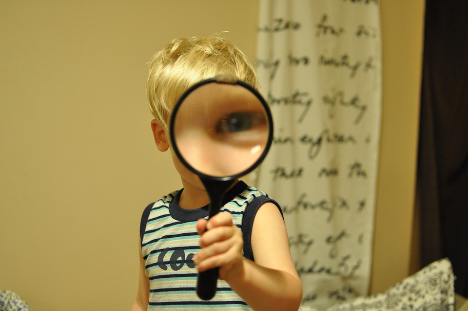 magnifying glass, child, funny