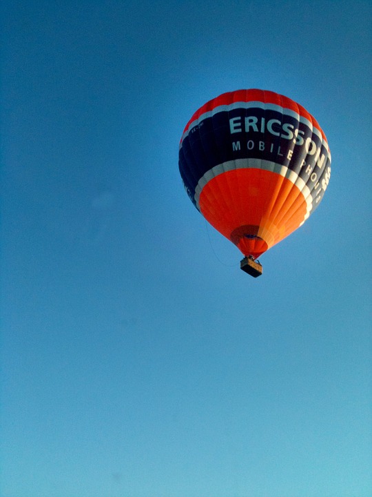 hot air balloon, summer, blue sky