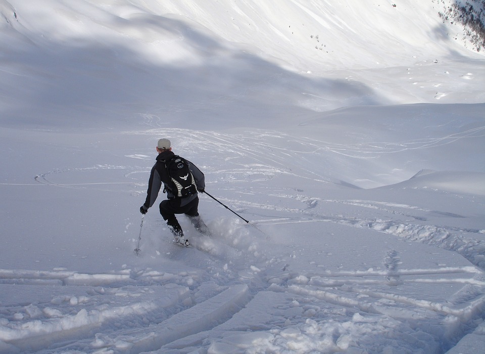 skiing, backcountry skiiing, departure