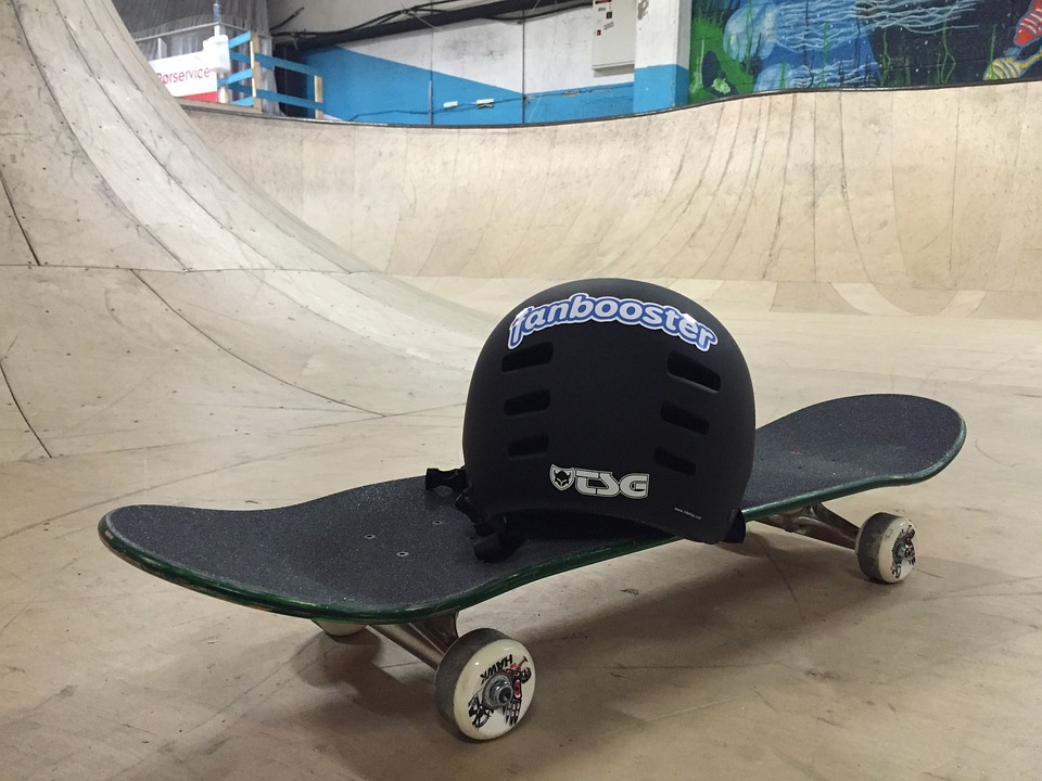 helmet, skateboard, skateboarding