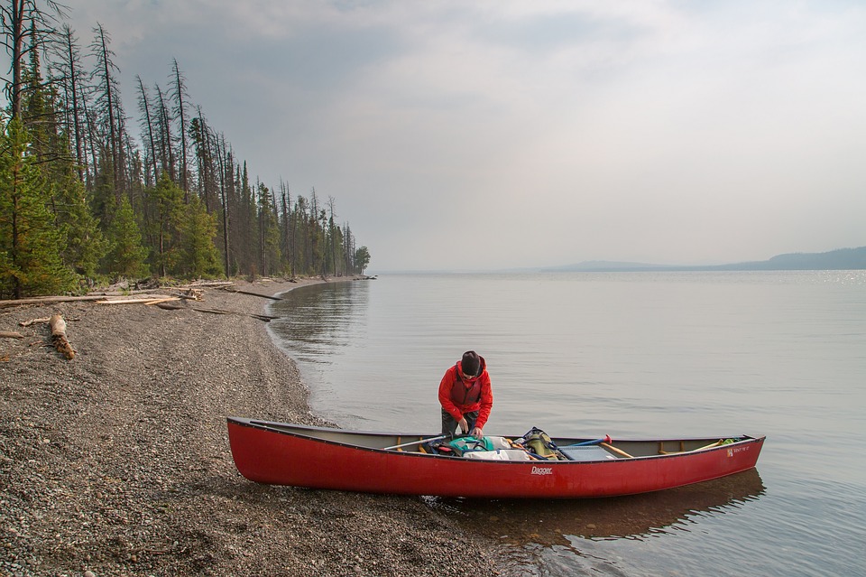 canoeist, lake, yellowstone