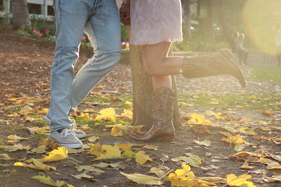 engagement, autumn, cowboy boots