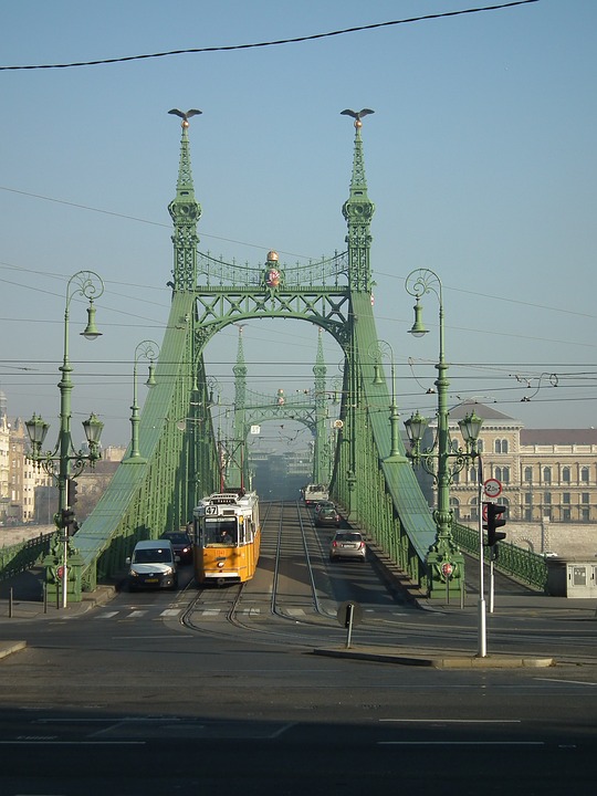 freedom bridge budapest, tram on freedom bridge, public transportation in budapest