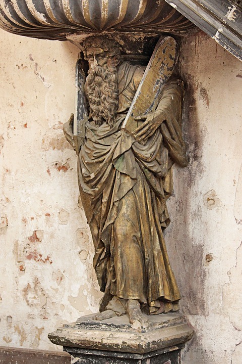 moses statue, christian, closed church prettin
