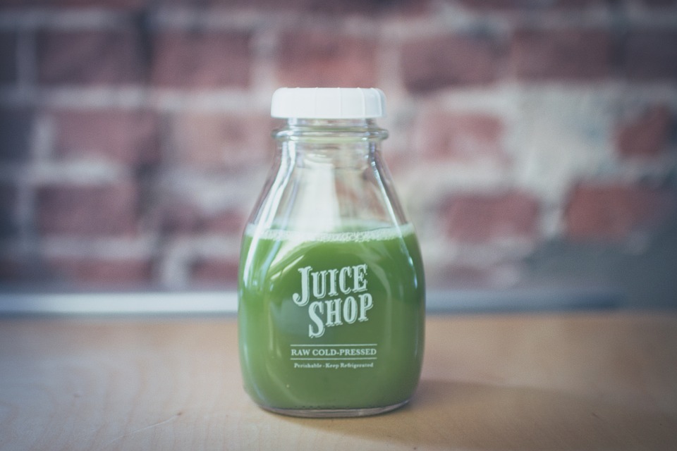 green, juice, bottle