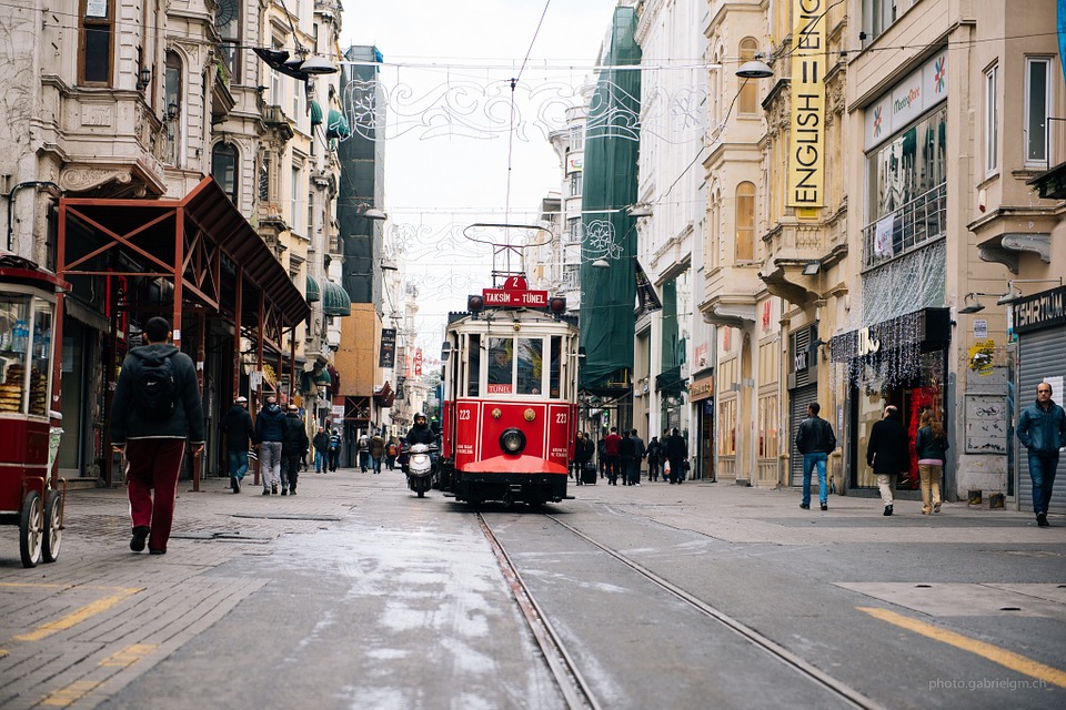streetcar, trolley, streets