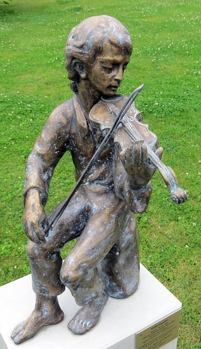 sculpture, music, violin