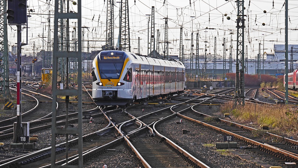 dortmund hbf, regional train, electrical multiple unit