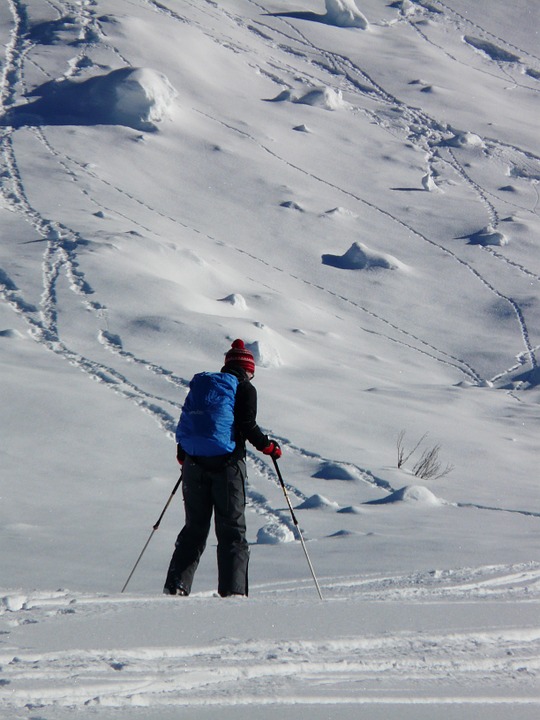 backcountry skiiing, winter hike, hike