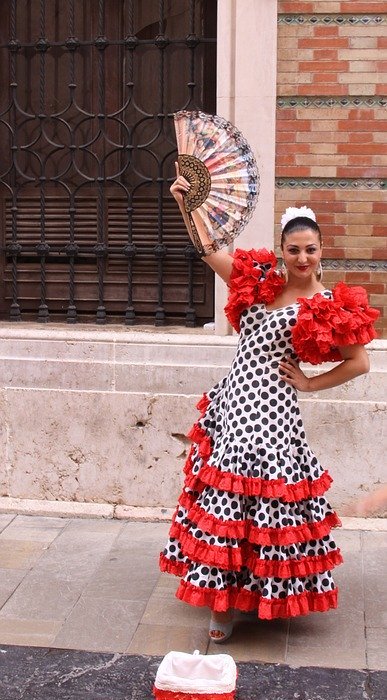 flamenco dancer, dress, ruffles