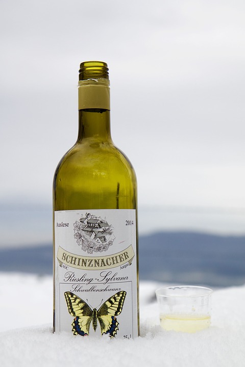 wine, wine bottle, snow