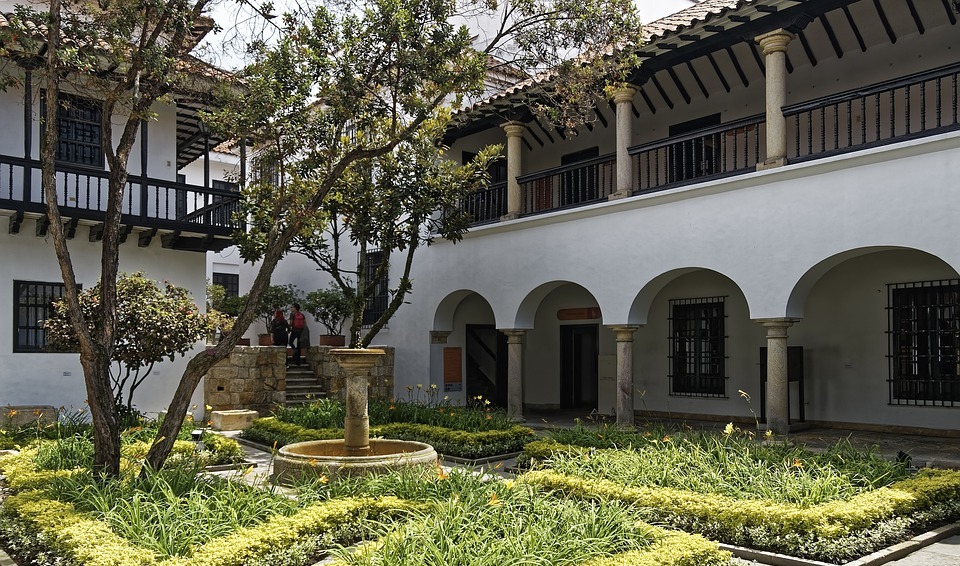 colombia, bogotá, colonial building