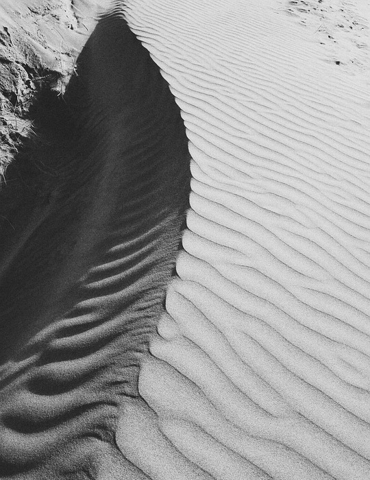 sand, black and white, desert